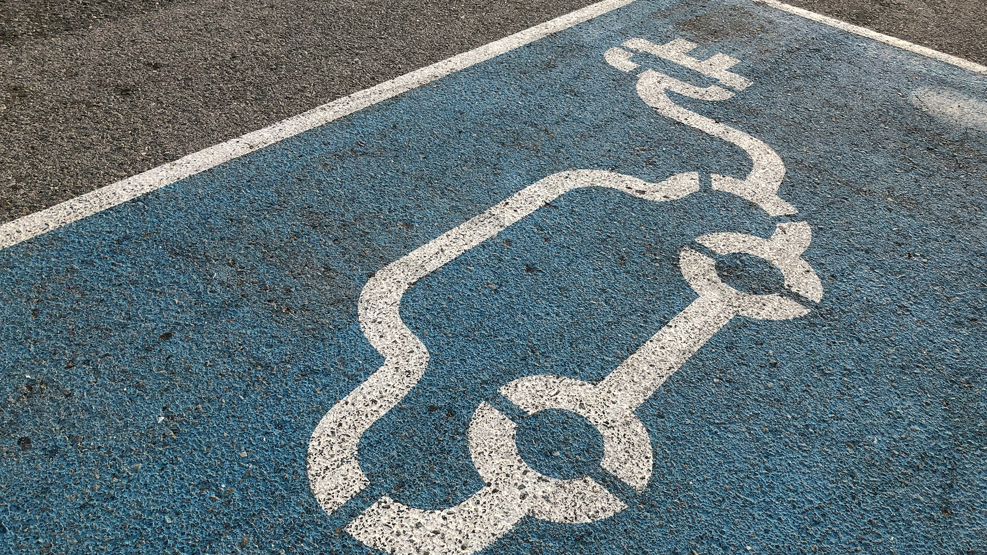 L’IA Potrebbe Proteggere la Tua Auto Elettrica dagli Attacchi Informatici