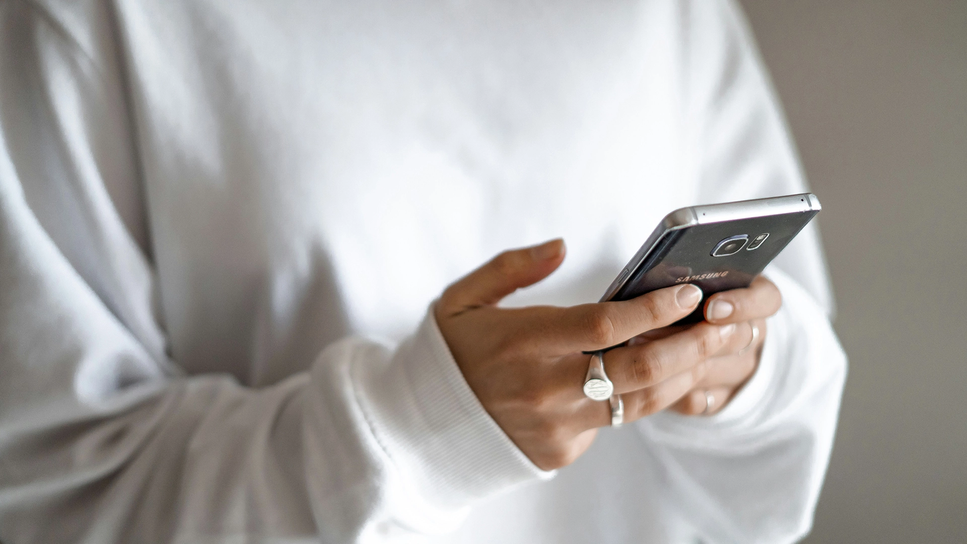 False App Bancarie e Sociali Rubano i Dati degli Utenti Utilizzando .NET MAUI