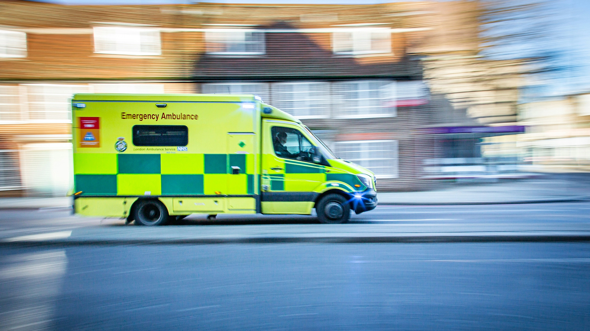 Advanced multata di £3M per un cyberattacco che ha esposto i dati di 79.000 pazienti del NHS