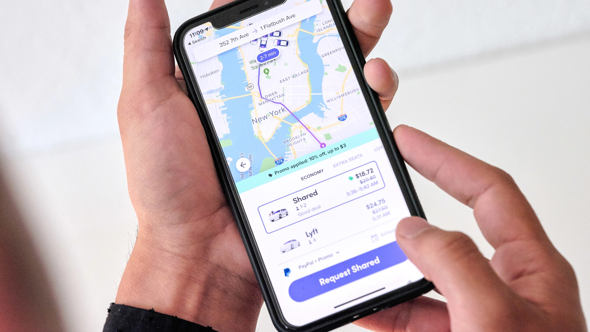 Passeggero Lyft Riceve un Misterioso Messaggio con la Conversazione Registrata Durante il Viaggio