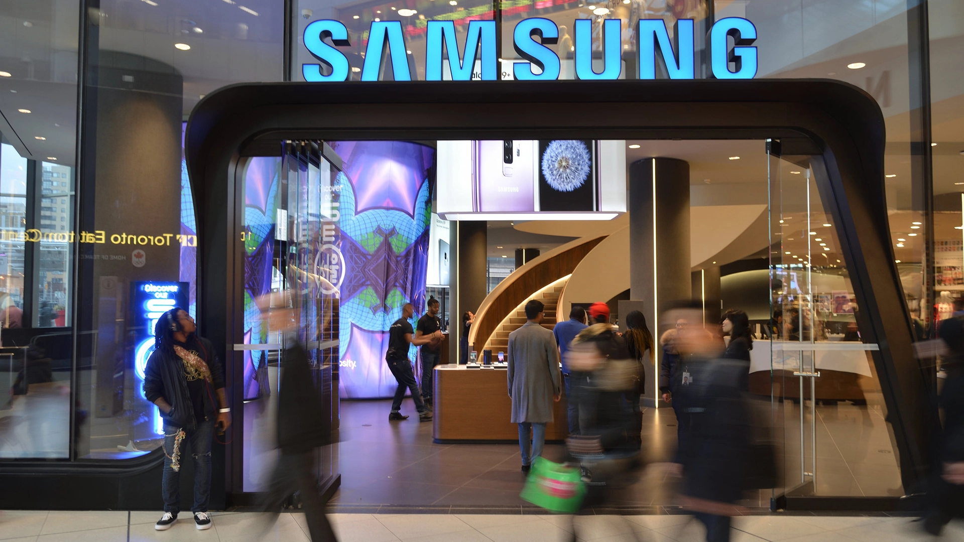 Violazione dei dati presso Samsung Germania: rivelate le informazioni personali di 270.000 clienti
