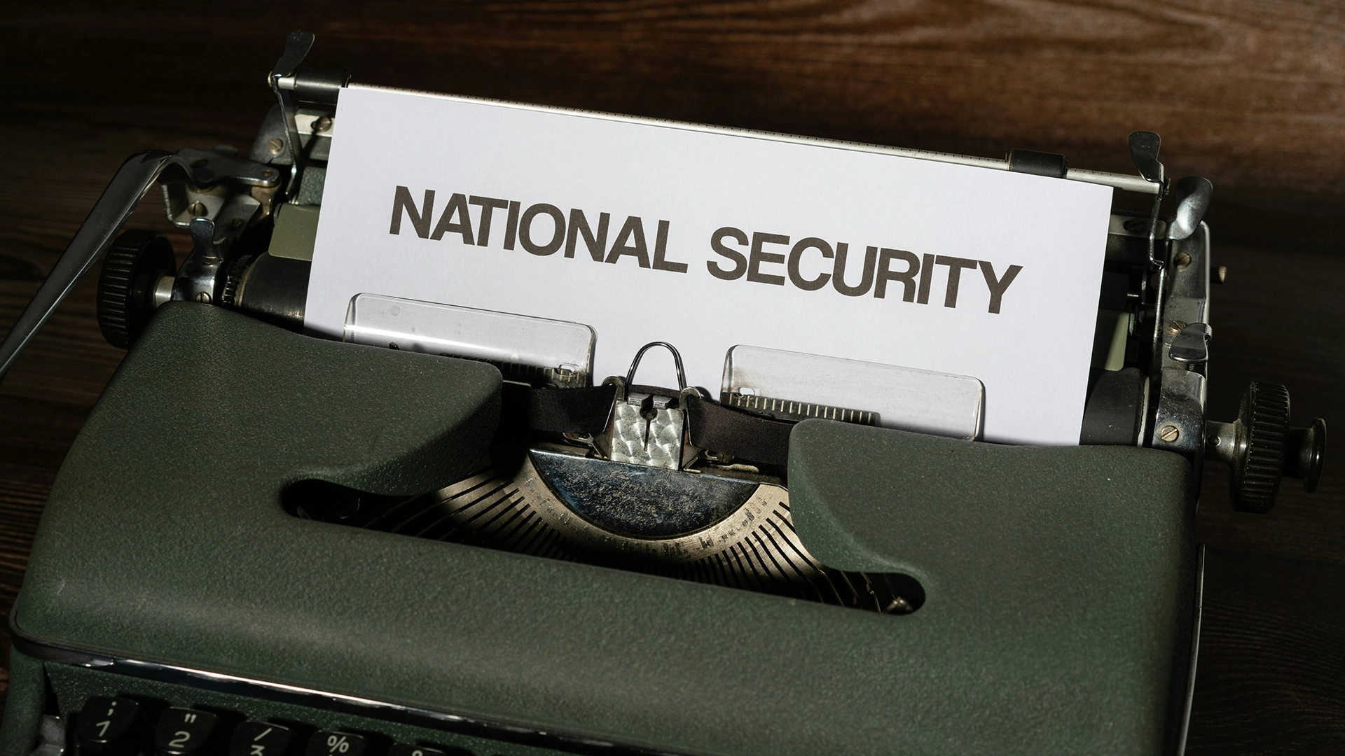 I principali funzionari della CISA per la Cybersecurity si dimettono, esortando il settore privato a costruire prodotti sicuri