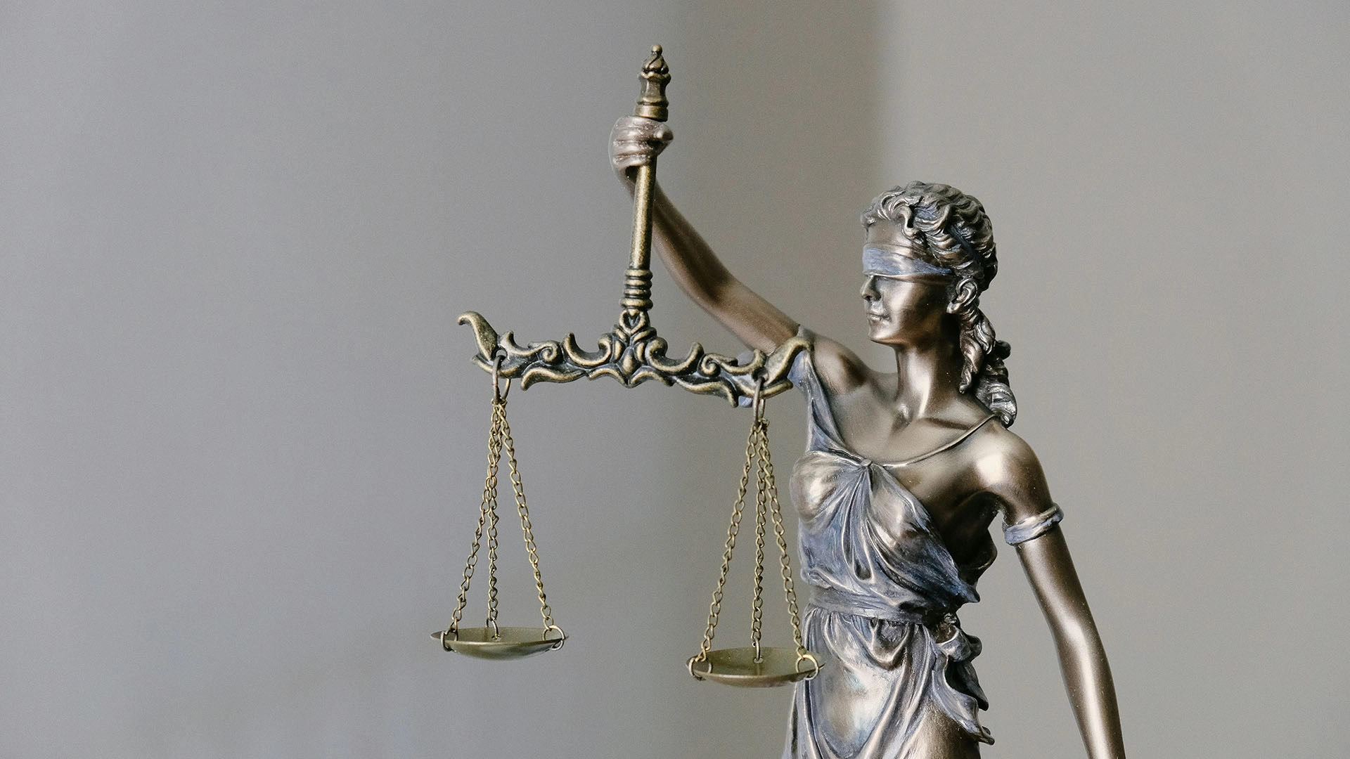 Nel Tribunale Primo, l’IA Riporta in Vita la Voce della Vittima di Road Rage