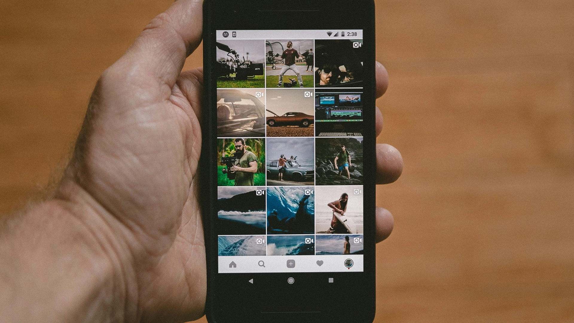 Google Photos lancia un Editor alimentato da Intelligenza Artificiale, aggiunge la condivisione QR