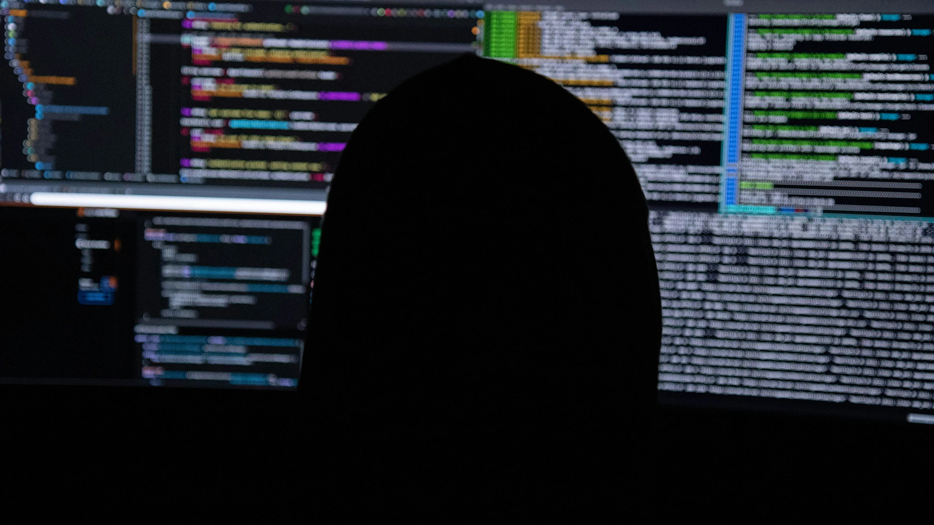 Cyberattacco Colpisce le Banche Australiane: Credenziali di Accesso dei Dipendenti Rubate e Vendute Online