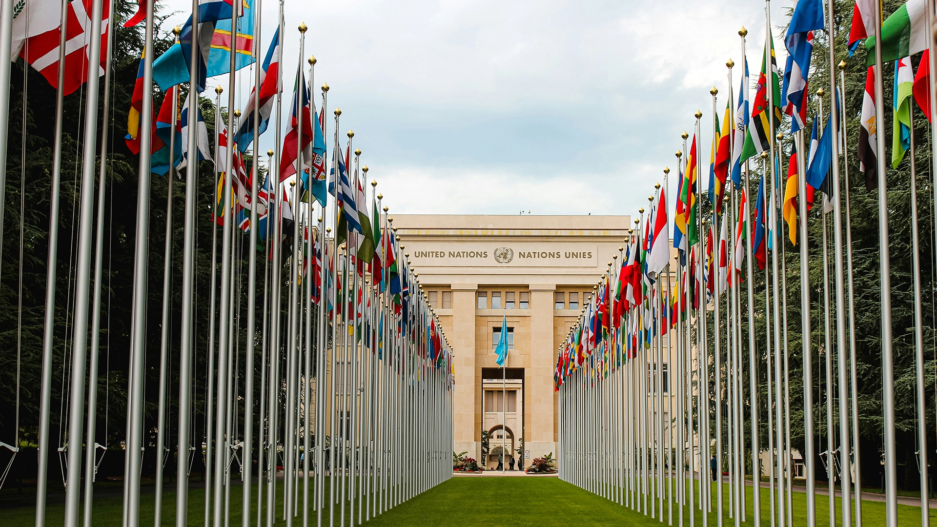 Le Nazioni Discutono il Futuro delle Armi AI all’ONU