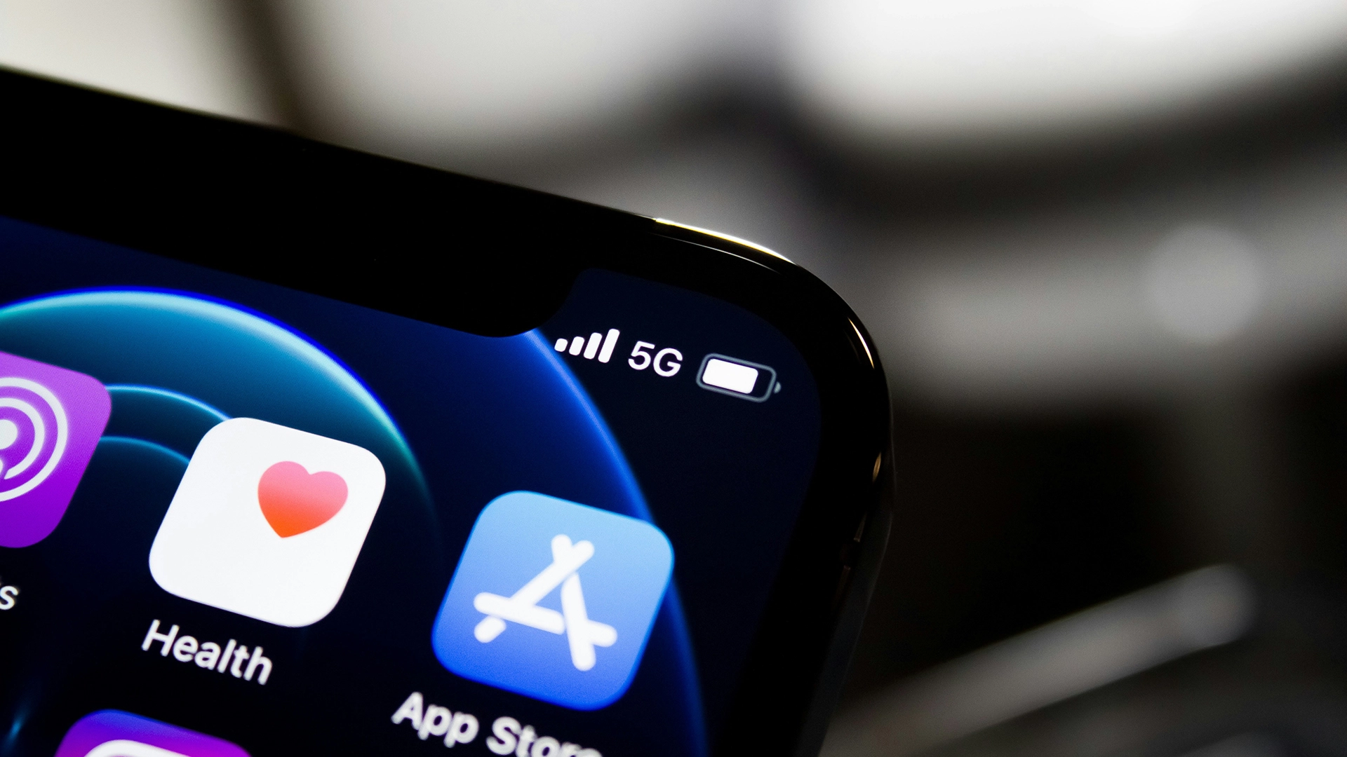 Il nuovo Spyware “SparkKitty” prende di mira i portafogli di criptovalute attraverso l’App Store e Google Play