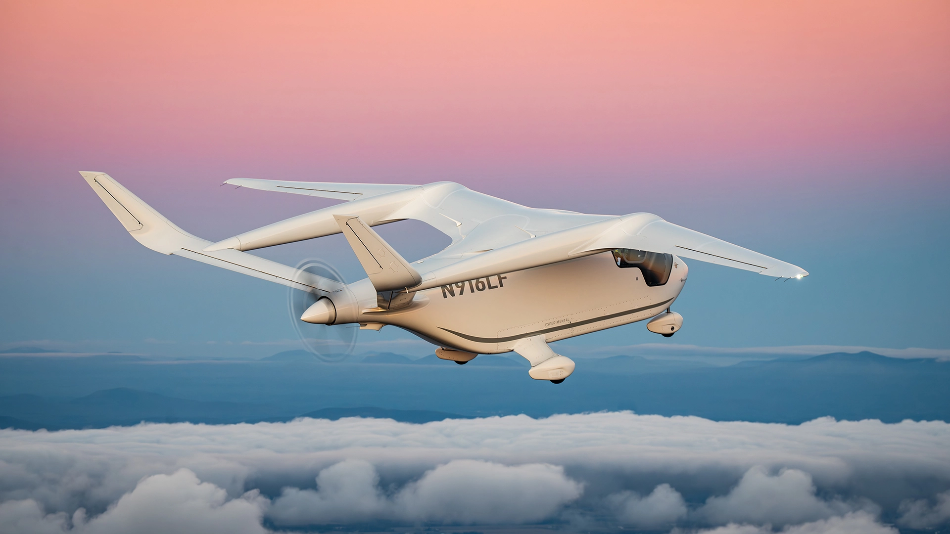 Beta Technologies fa atterrare il primo aereo elettrico con passeggeri all’aeroporto di New York