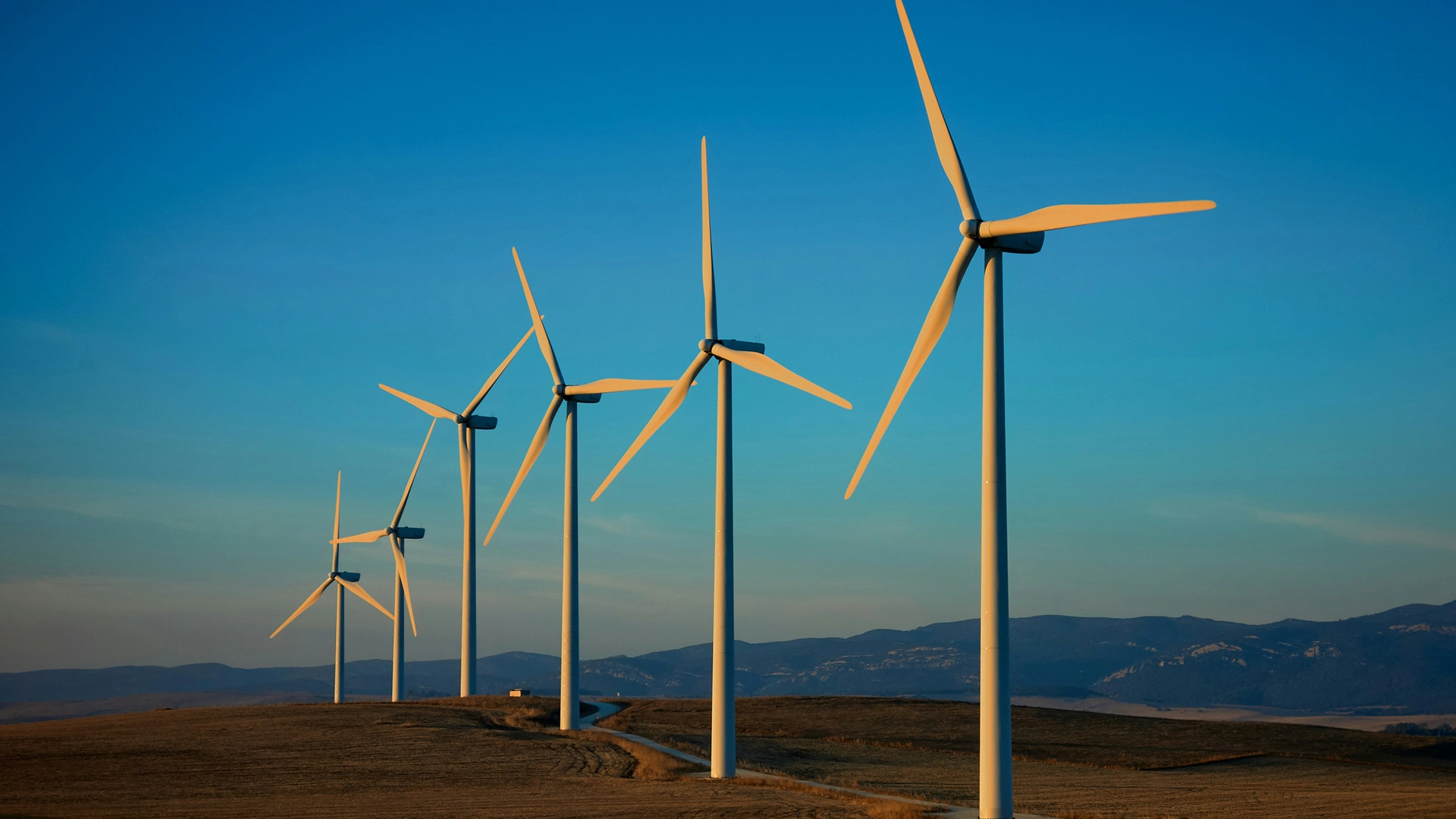 Mistral e TotalEnergies Annunciano una Partnership per Promuovere l’Innovazione Energetica con l’IA