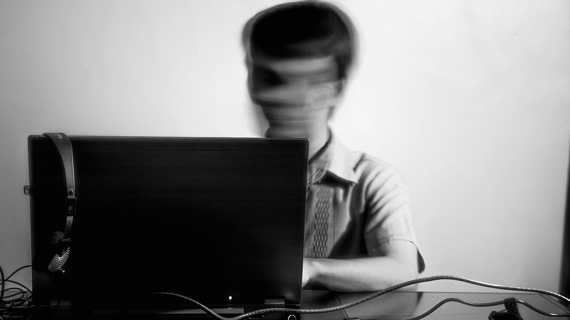 Uomo dell’Oregon Accusato per un Enorme Network di Cyberattacco Bot Rapper