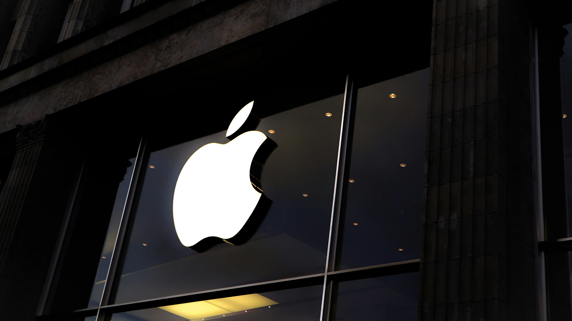 Apple Aumenterà la Spesa per lo Sviluppo dell’IA