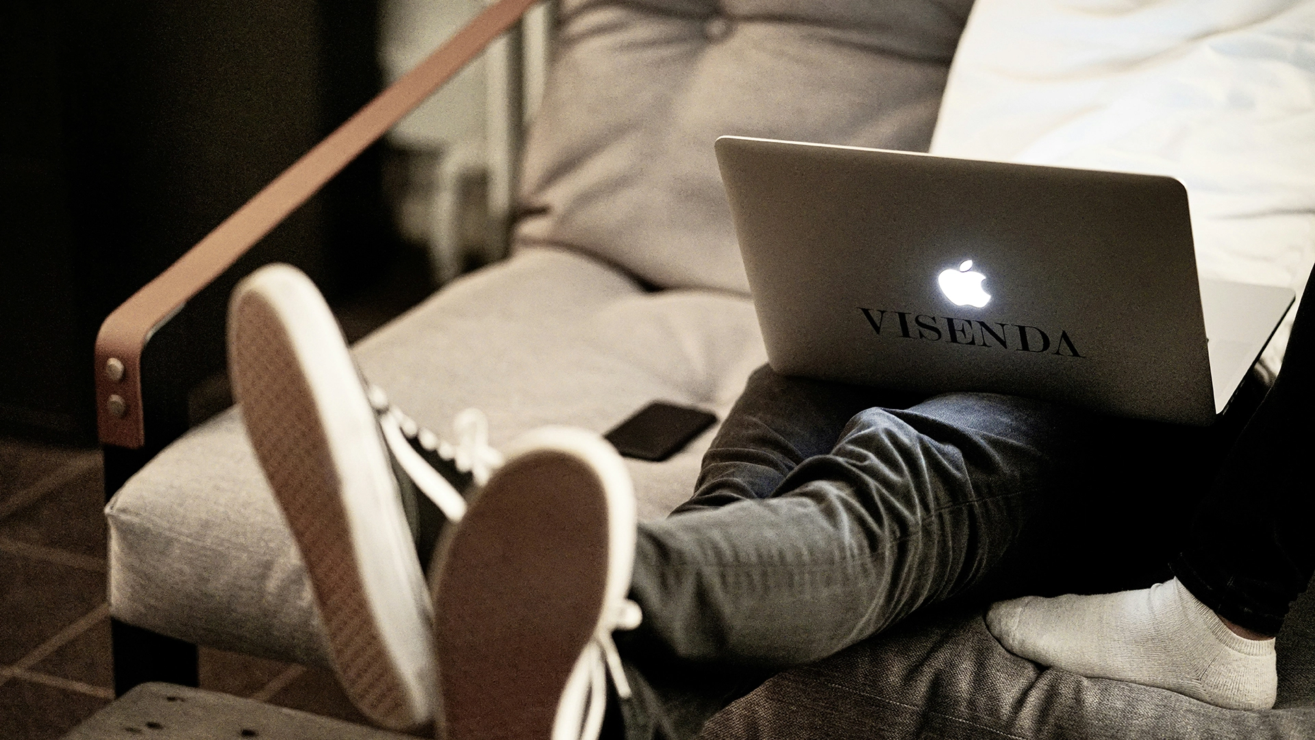 Le Leggi di Verifica dell’Età Spingono gli Utenti verso Siti Online Non Regolamentati