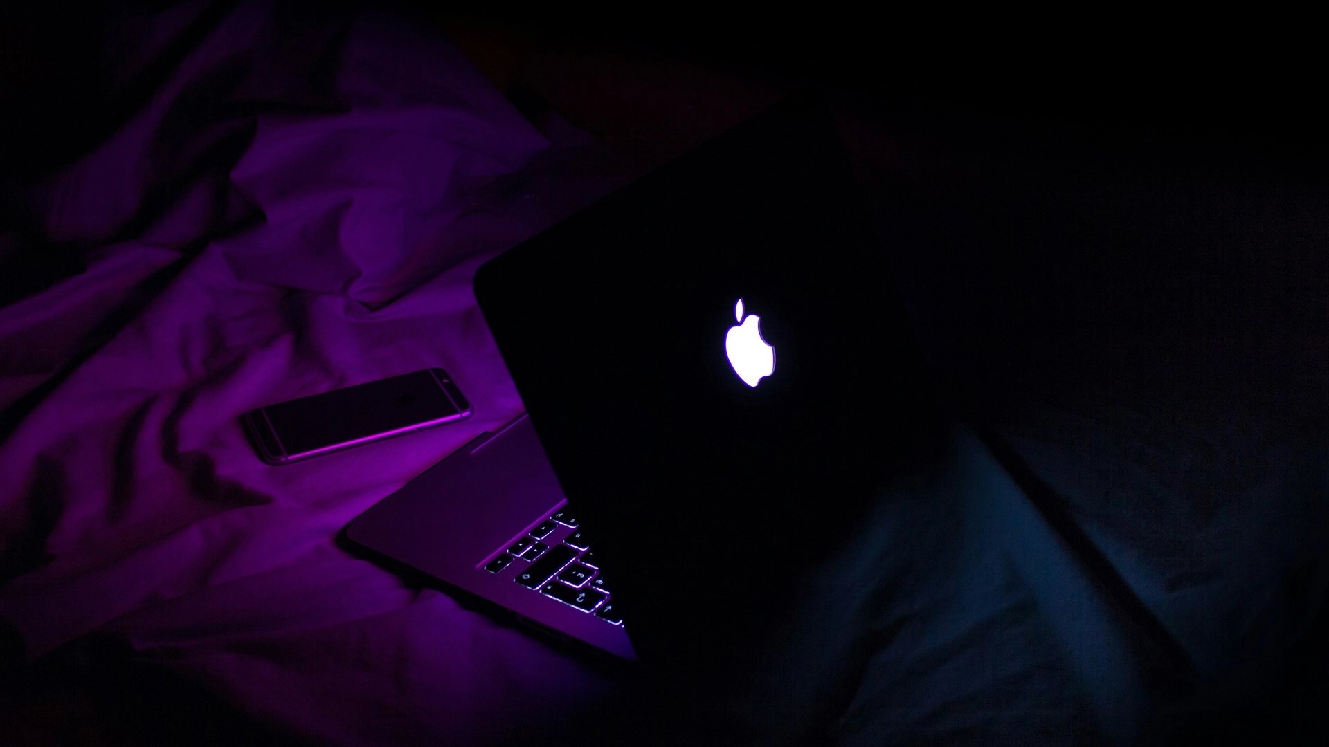 Il Rapporto Rivela che il Malware Open-Source Cattura Immagini delle Vittime Mentre Guardano Porno